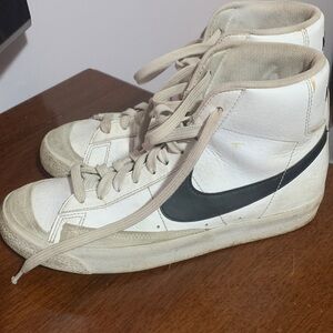 Vintage Nike High-Top Sneakers with Black Swoosh
